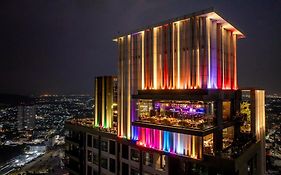 โอ๊ควูด โฮเต็ล แอนด์ เรสซิเดนซ์ ศรีราชา (SHA Plus+)